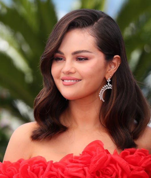 CANNES, FRANCE - MAY 19: Selena Gomez attends the "Emilia Perez" Photocall at the 77th annual Cannes...