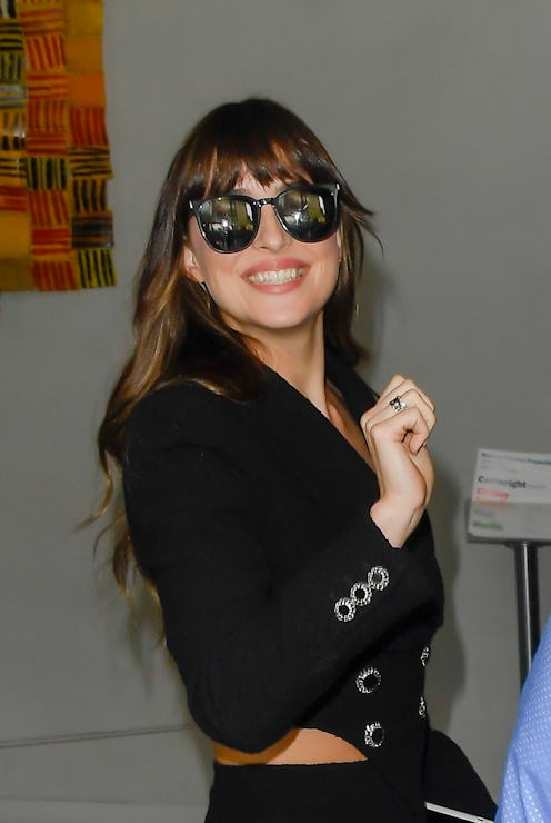Dakota Johnson big sunglasses