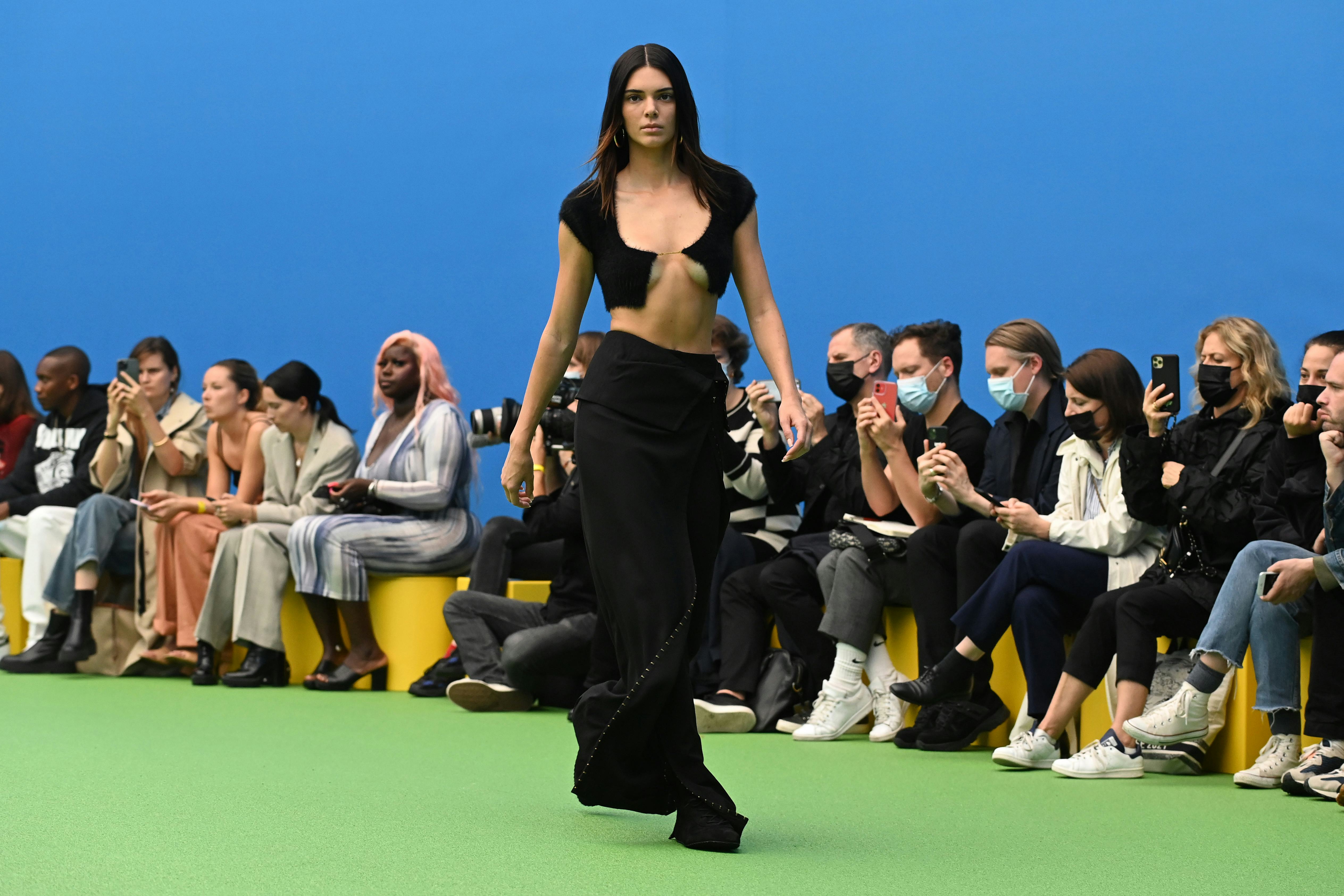 SAINT-DENIS, FRANCE - JUNE 30: Kendall Jenner walks the runway during the Jacquemus &ldquo;La Montagne&rdquo; sh&hellip;