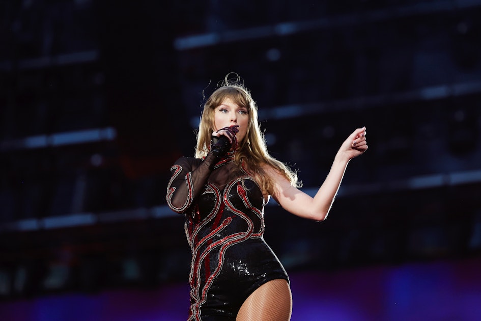 Taylor Swift presents three new dresses at the Eras Tour in Milan
