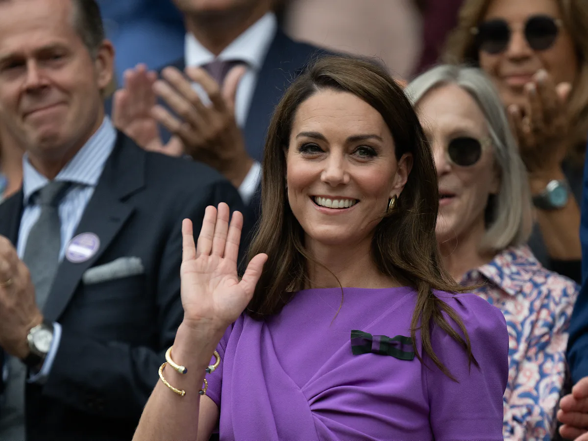 Kate Middleton's Purple Dress At Wimbledon Had A Meaningful Pin Kate Middleton's Purple Dress At Wimbledon Had A Meaningful Pin
