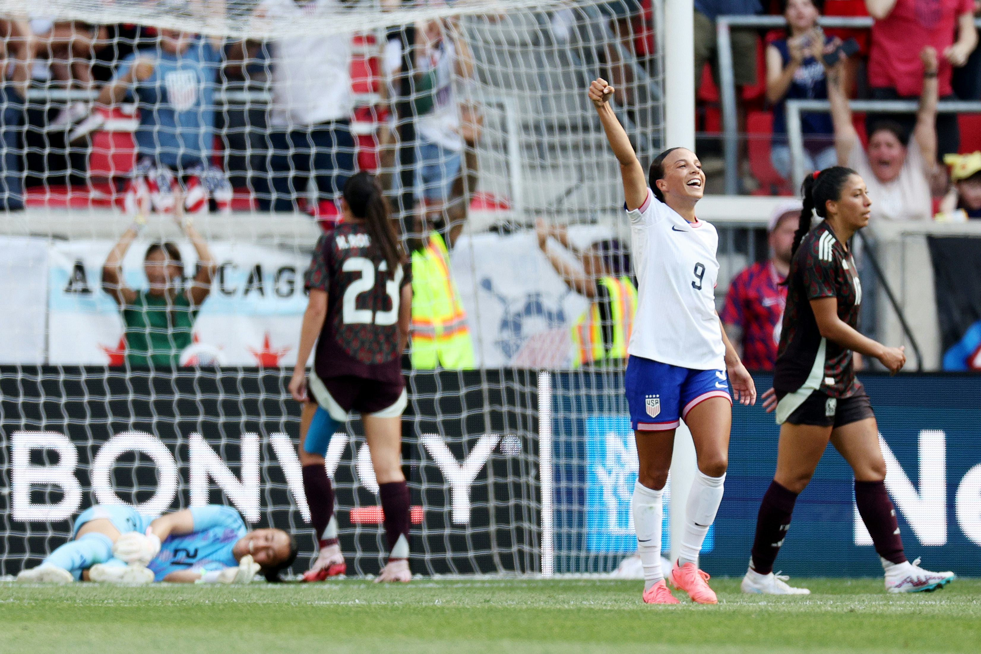 USWNT player Mallory Swanson is a forward for U.S. women&rsquo;s soccer team.