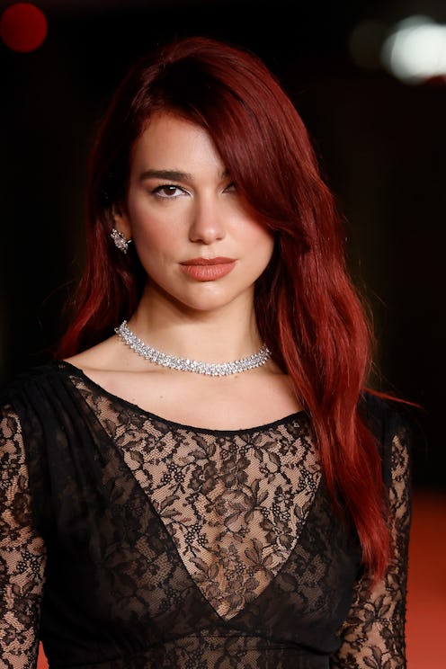 Dua Lipa side bangs