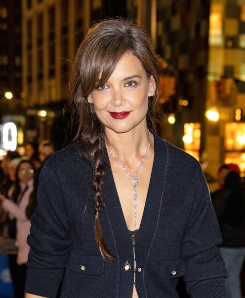 Katie Holmes dark lipstick