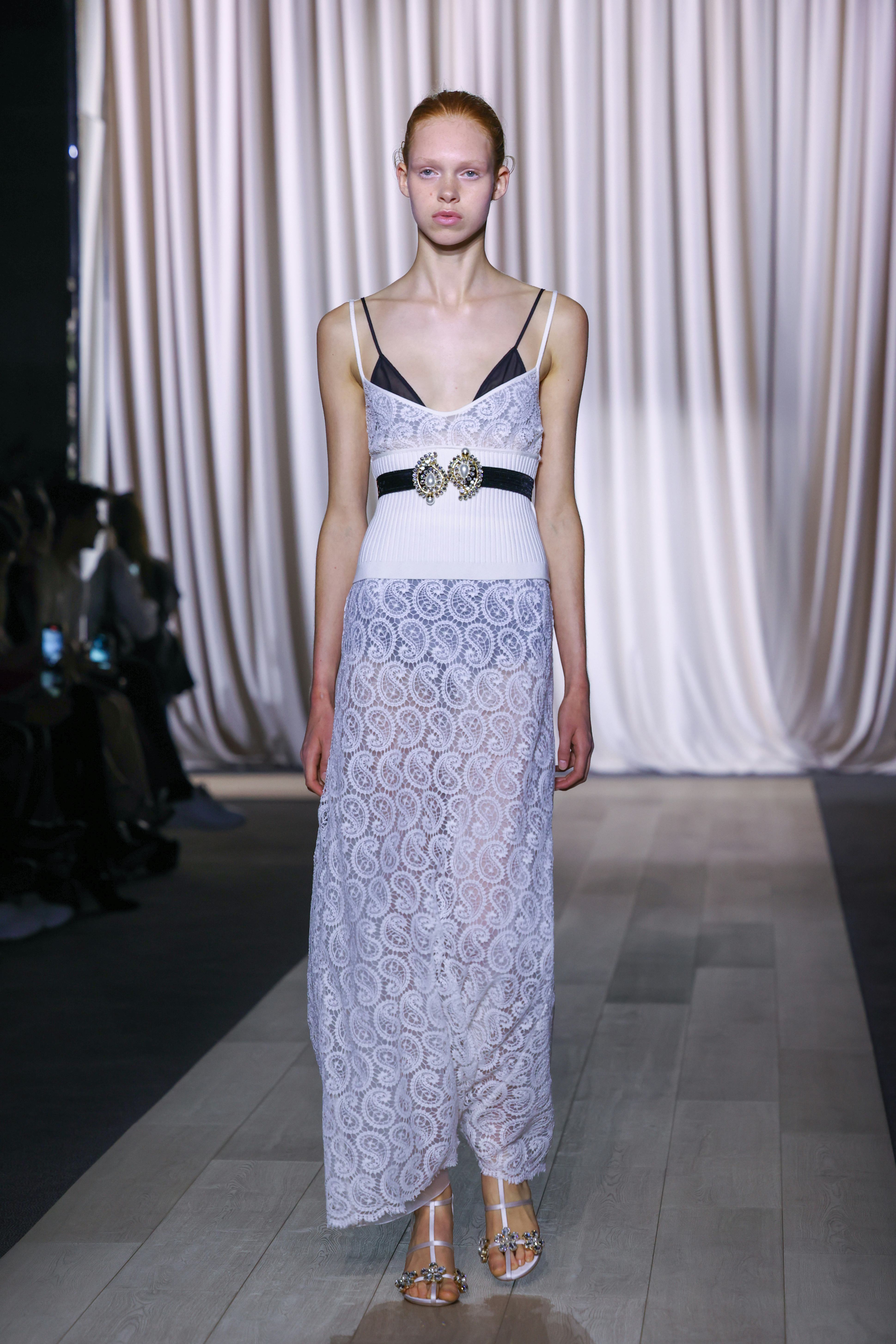 A model walks the runway during the Giambattista Valli Womenswear Spring/Summer 2024 show as part of&hellip;