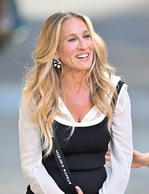 Sarah Jessica Parker paint splatted overalls