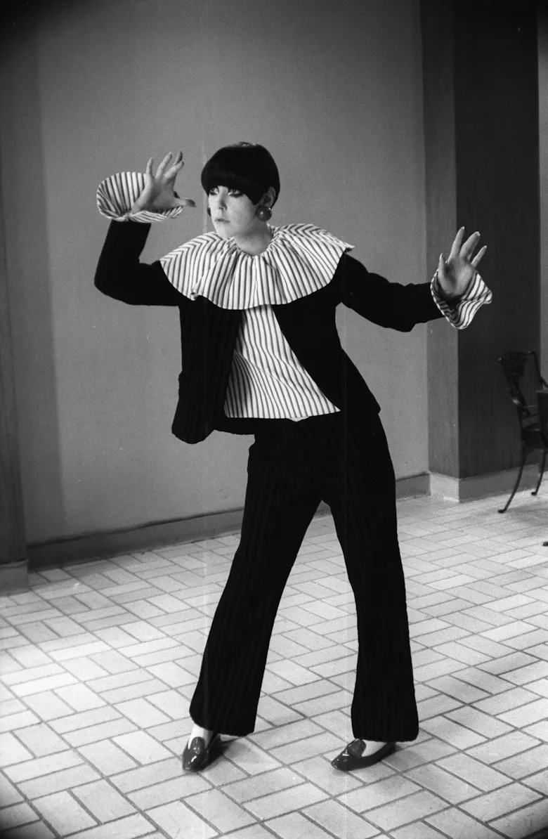 Peggy Moffitt, Sixties Model of the Controversial Monokini, Dies at 86