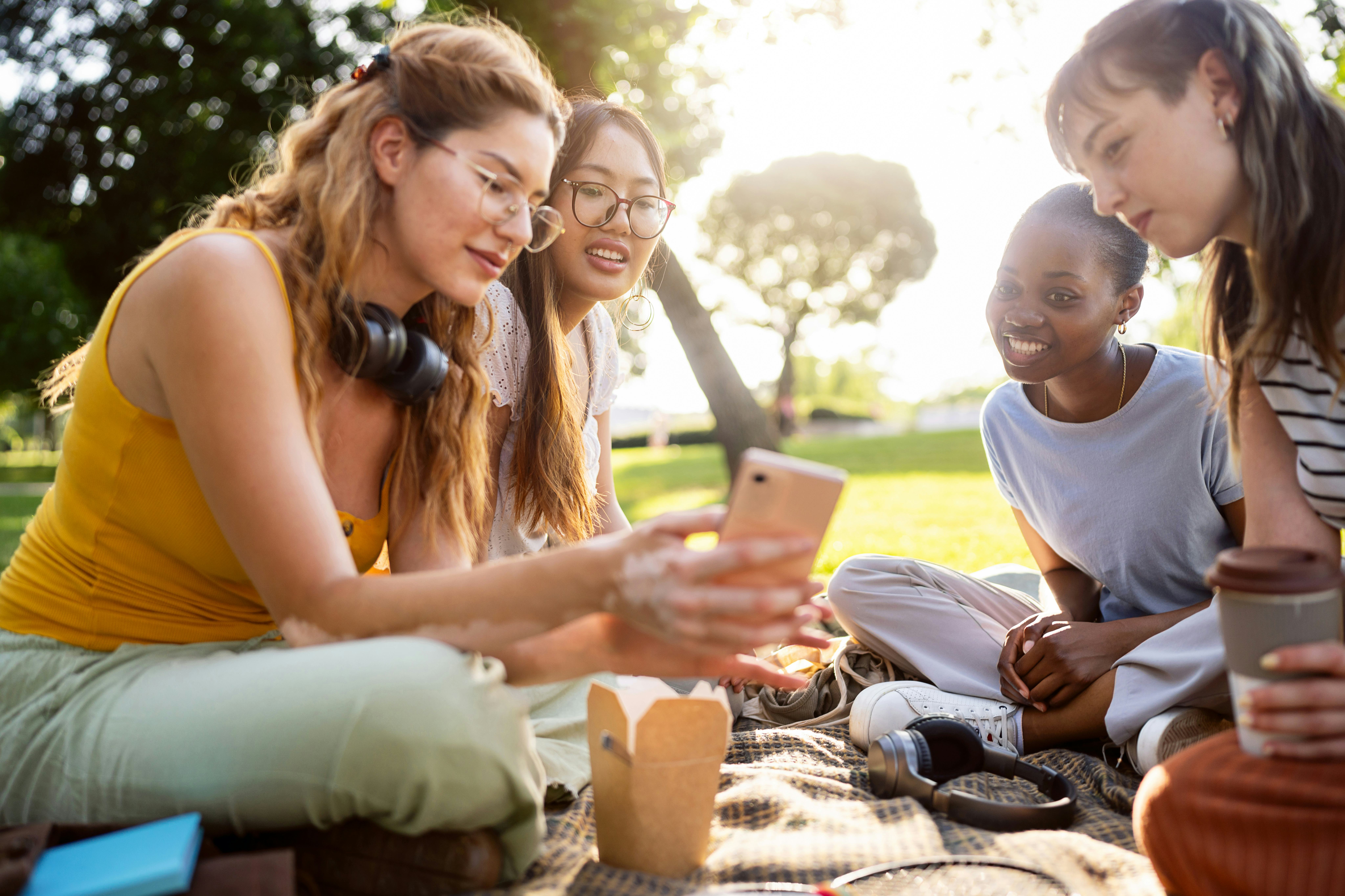 Geminis love fan theories.