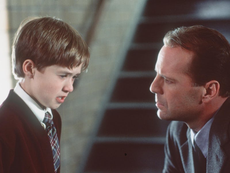 382325 01: Bruce Willis Stars As Child Psychologist Dr. Malcolm Crowe And Haley Joel Osment (L) Star...