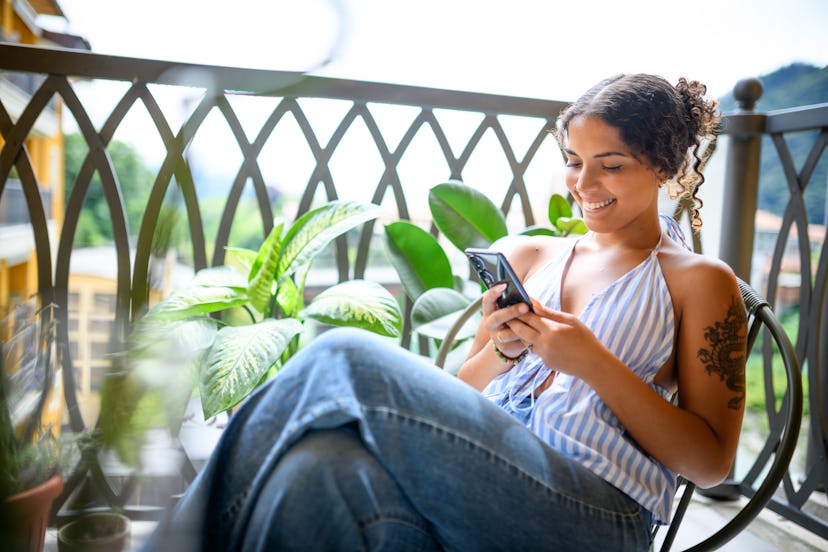 Libra isn’t afraid to reach out to old friends.