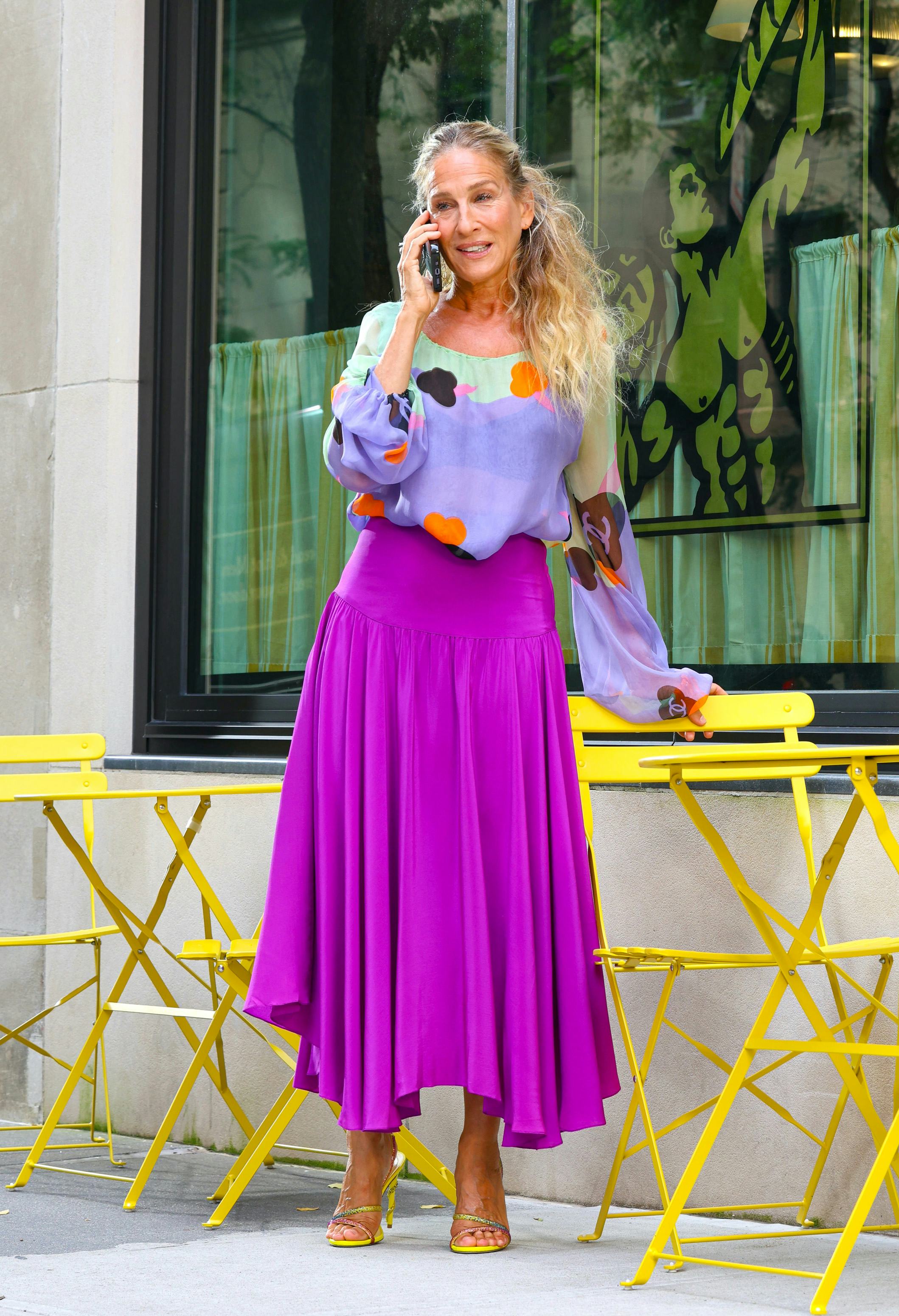 Sarah Jessica Parker is seen on the film set of the &lsquo;And Just Like That&rsquo; TV Series on August 28, 202&hellip;