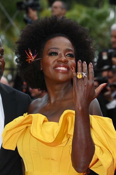 Viola Davis dark red nails