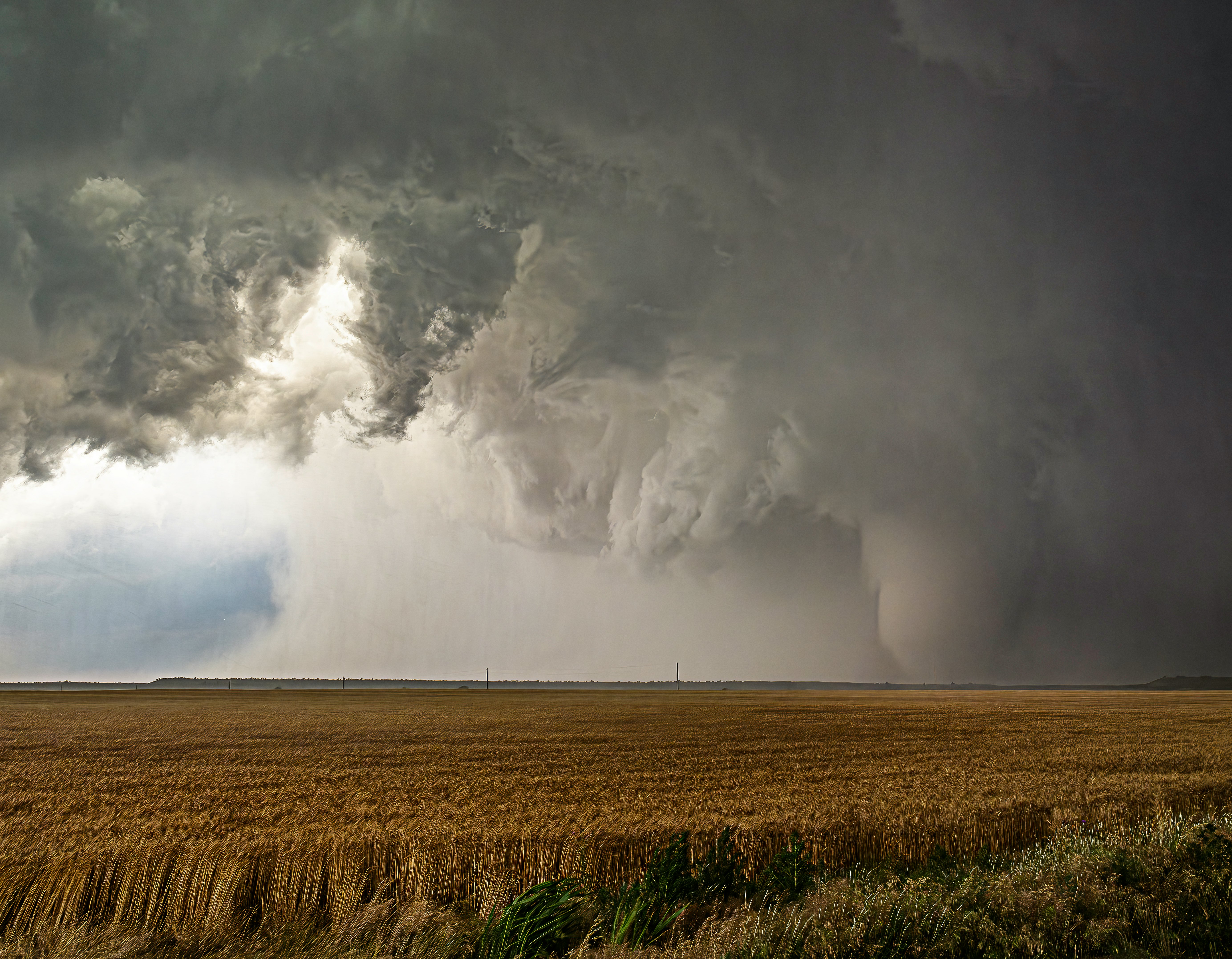 A Meteorologist Reveals 3 Ancient Urban Legends About Where Tornadoes Strike