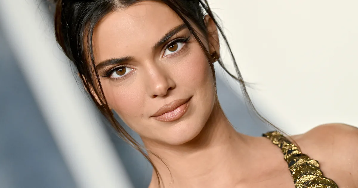 Kendall Jenner s Sheer Dress Exposed Her Thongkini 890 Sandals kendall-jenner-s-sheer-dress-exposed-her-thongkini-890-sandals