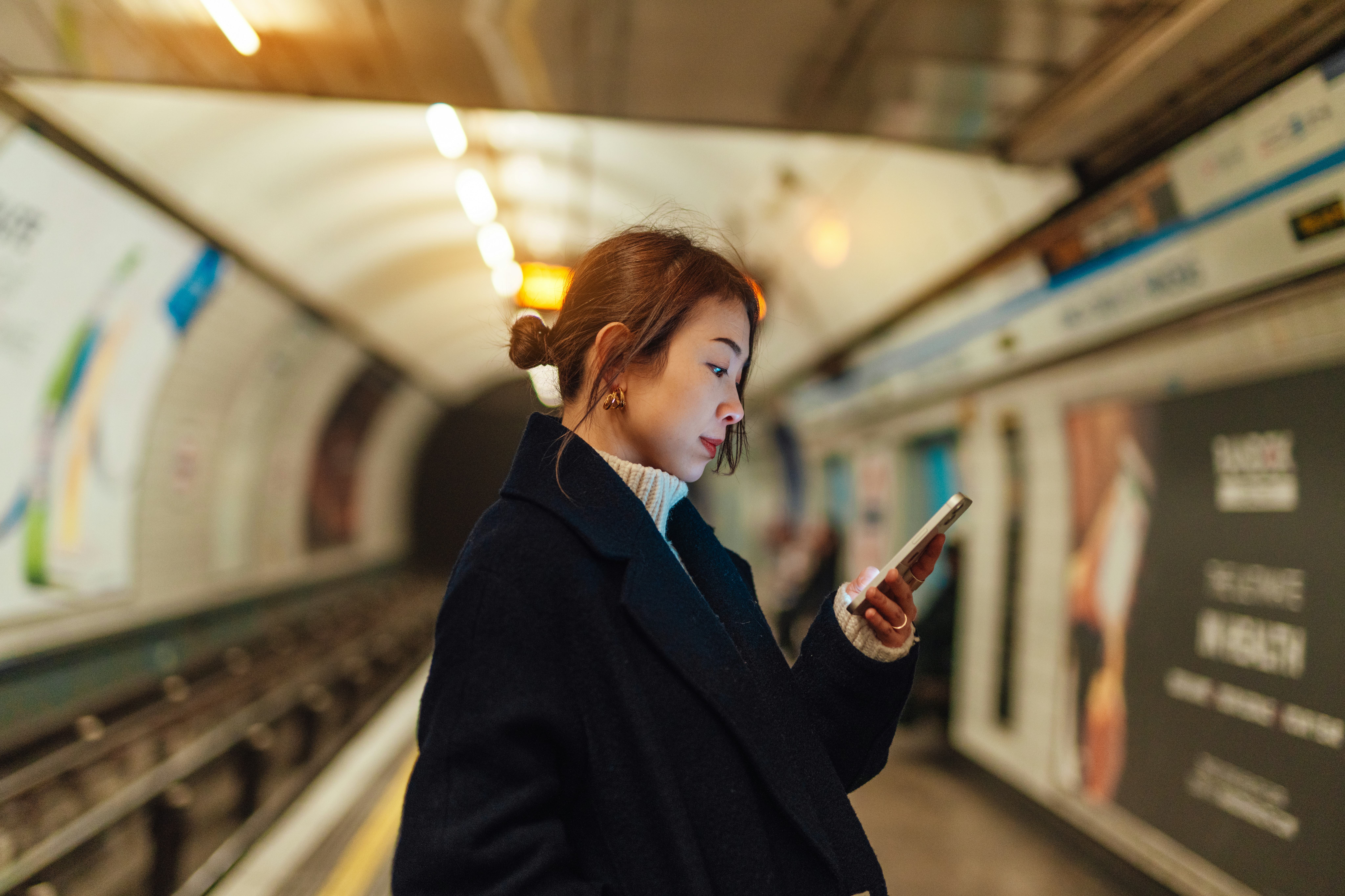 Signs you need a social media detox, especially when they start comparing themselves to others.