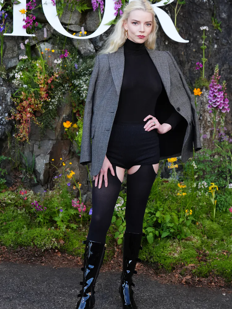 Anya Point Anya Taylor-Joy's Micro-Mini Skirt and Wool Coat Are Peak Transitional ...