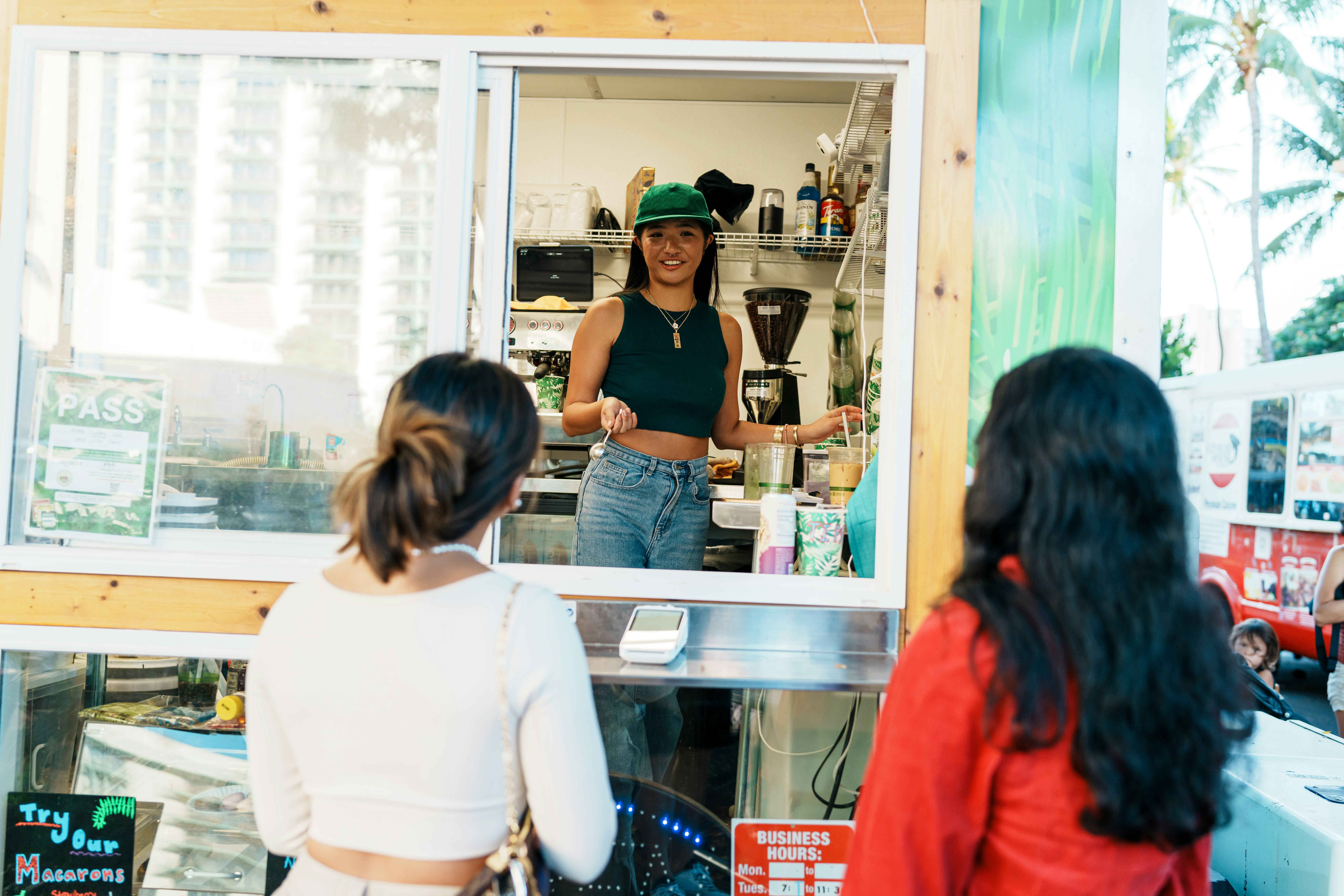 Sag loves a food truck.