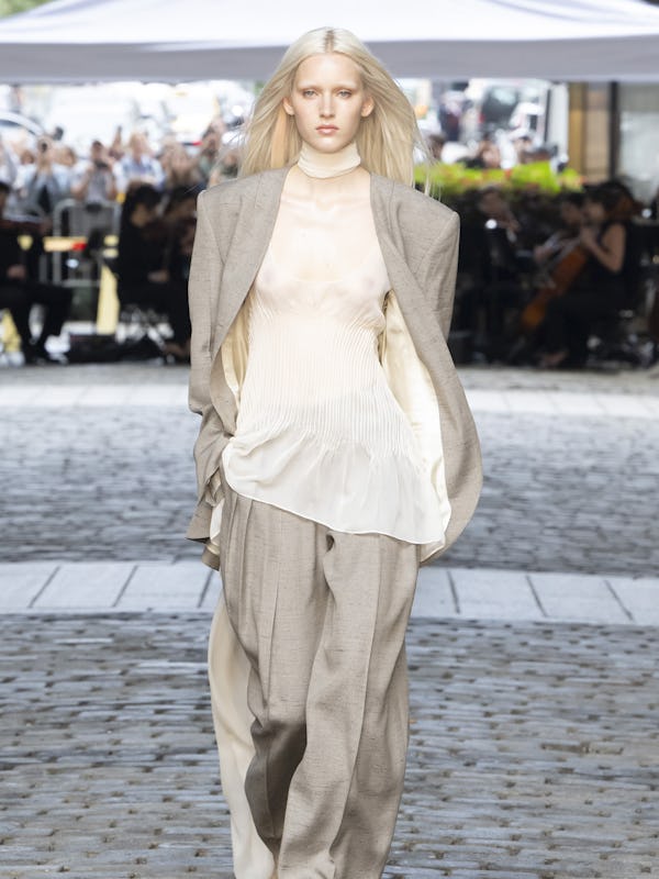 A model walks the runway during the Prabal Gurung Ready to Wear Spring/Summer 2025 fashion show as p…