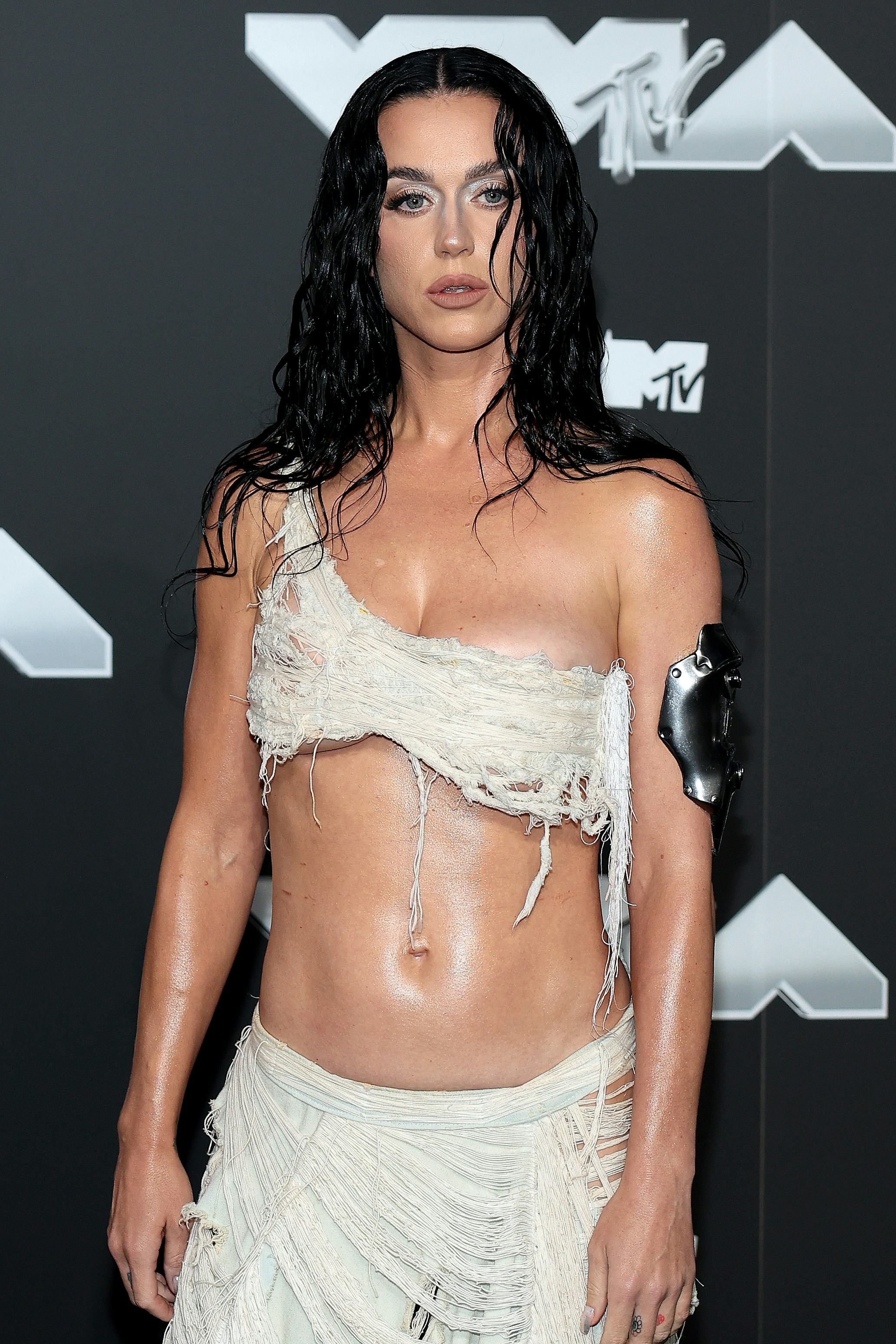Katy Perry wore wet hair and silver eyeshadow to the 2024 MTV Video Music Awards.