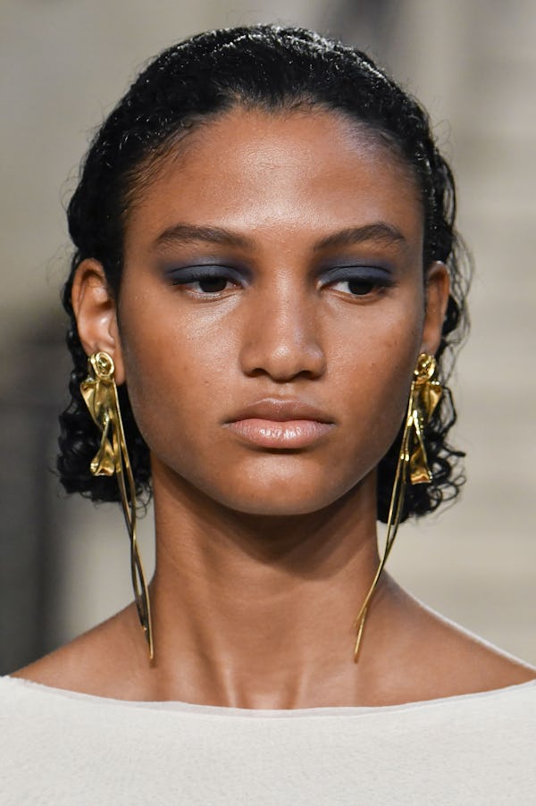 Cool-toned smoky eyes were spotted at Tove.