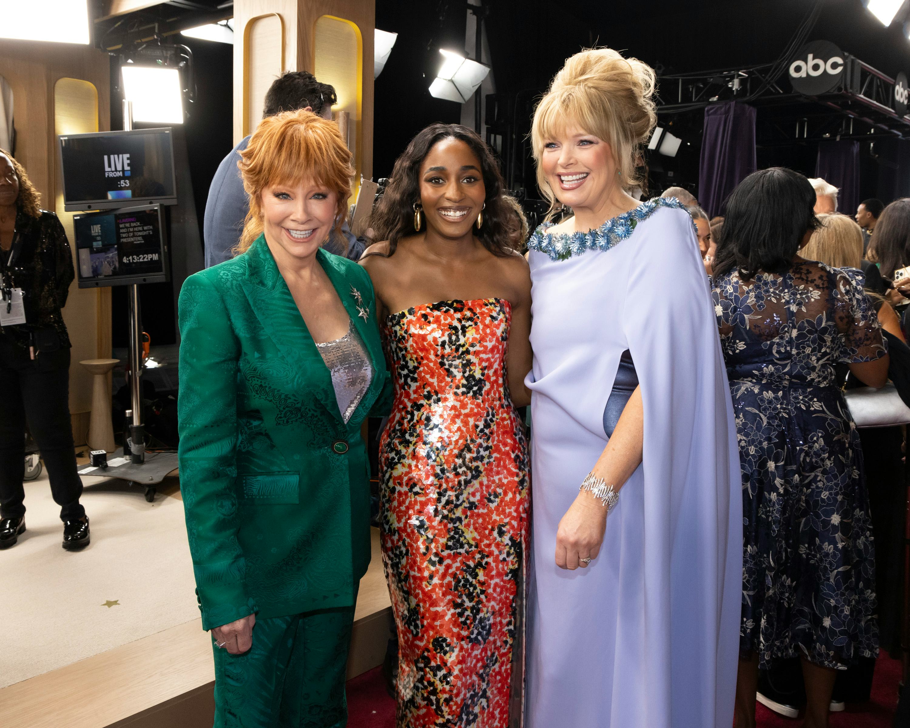 Reba McEntire, Ayo Edebiri, and Melissa Peterman at the 2024 Emmys.