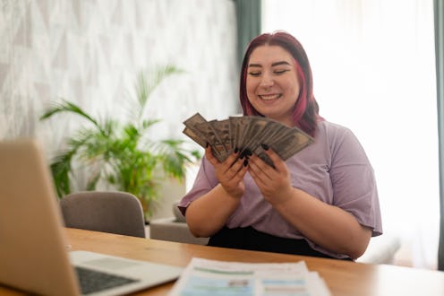 The Best Budgeting Hack To Use, Based On Your Zodiac Sign