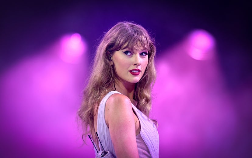 Jack Antonoff's photo of Taylor Swift has fans thinking her 12th album is coming.