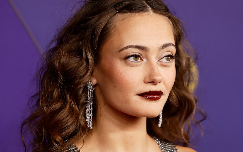 LOS ANGELES, CALIFORNIA - SEPTEMBER 15: Ella Purnell attends the 76th Primetime Emmy Awards at Peaco...
