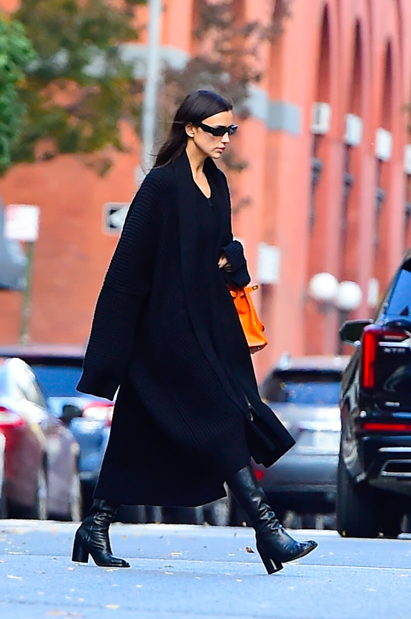 NEW YORK, NEW YORK - NOVEMBER 01: Irina Shayk is seen walking on November 01, 2023 in New York City....