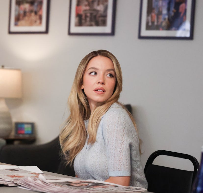 Sydney Sweeney requested boob jokes for her 'Saturday Night Live' episode.