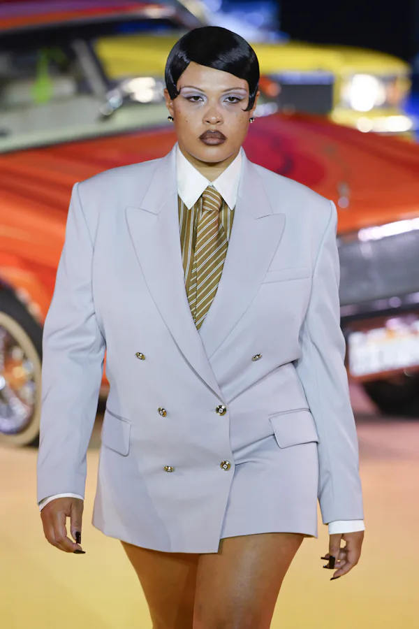 '90s makeup was spotted at Paris Fashion Week Spring/Summer 2025.