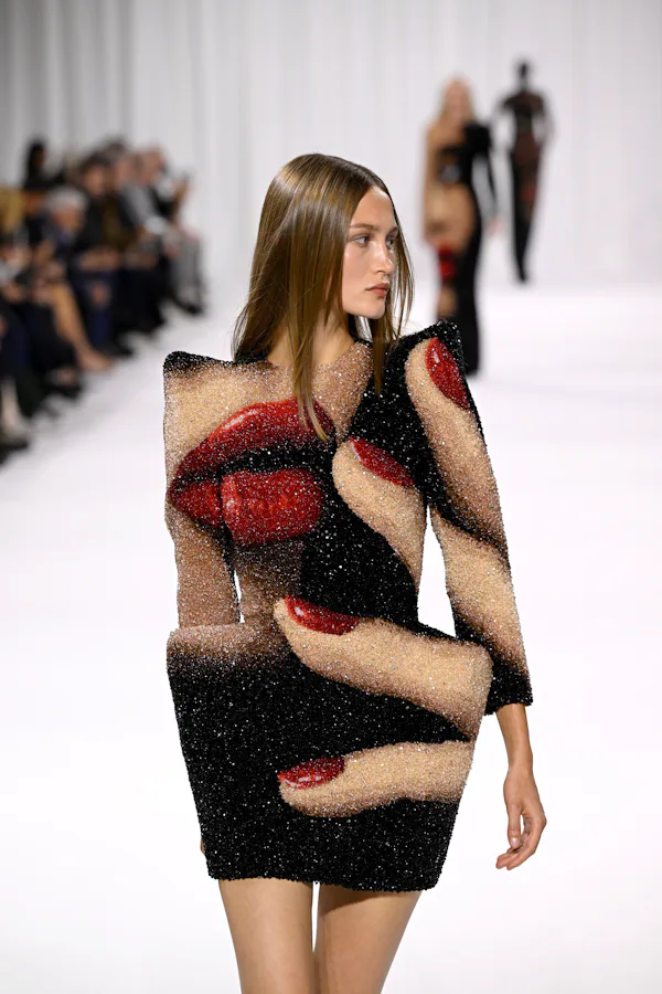 Pin-straight hair was spotted at Paris Fashion Week Spring/Summer 2025.