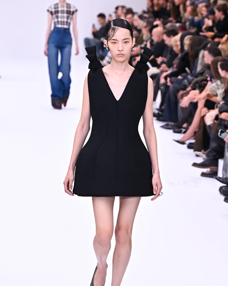 Hourglass Mini Dresses Are All Over Paris Fashion Week Spring/Summer 2025 Runways Hourglass Mini Dresses Are All Over Paris Fashion Week Spring/Summer 2025 Runways