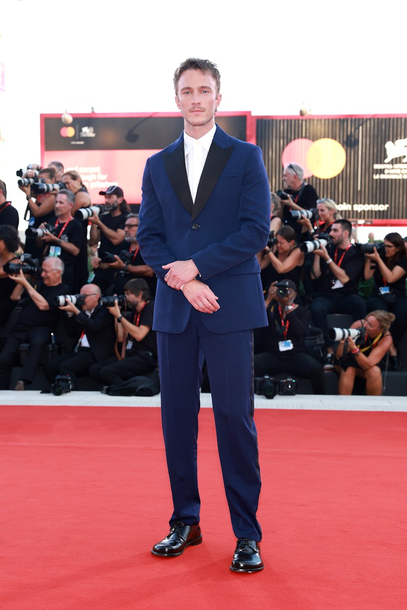 VENICE, ITALY - SEPTEMBER 03: Drew Starkey attends the "Queer" red carpet during the 81st Venice Int...