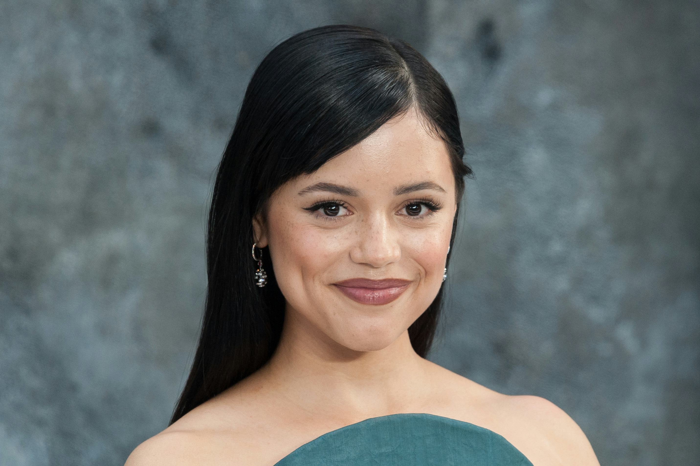 Jenna Ortega's Exposed Bra 'Beetlejuice' Look Is WaldorfApproved
