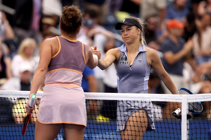 NEW YORK, NEW YORK - AUGUST 31: Yulia Putintseva of Kazakhstan shakes hands with Jasmine Paolini of …