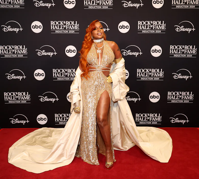 Mary J. Blige's Best Red Carpet Fashion Moments are Trend Setting Mary J. Blige's Best Red Carpet Fashion Moments are Trend Setting
