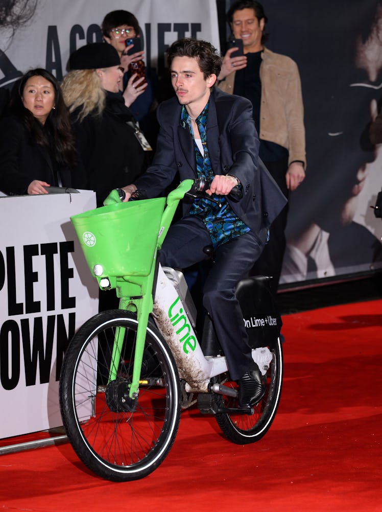 LONDON, ENGLAND - JANUARY 14: Timothée Chalamet attends the UK Premiere of "A Complete Unknown" at t...