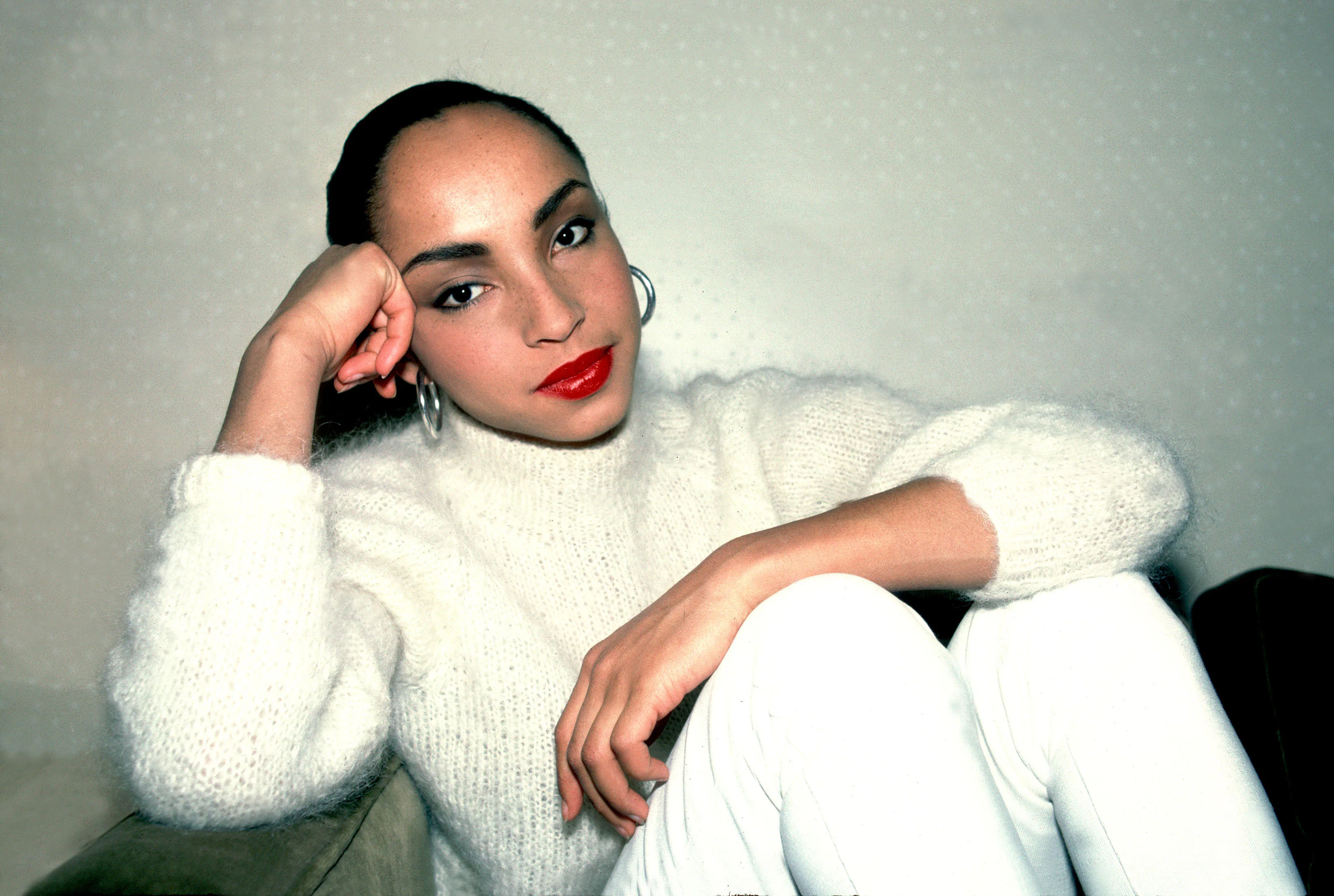 Sade's Best Vintage Fashion Moments From the 1980s and ’90s
