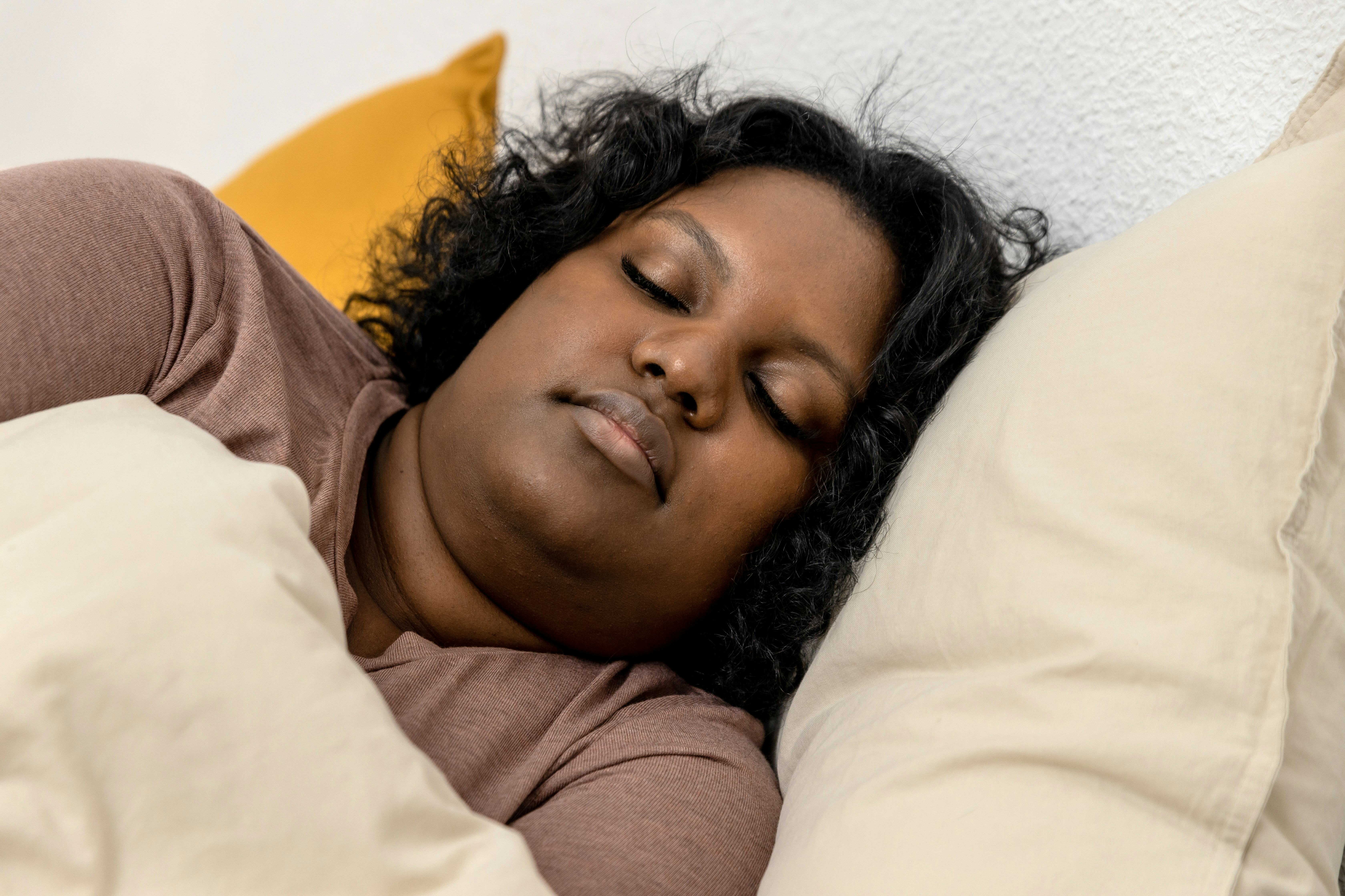 Lying the wrong way in bed could be the key to falling asleep.