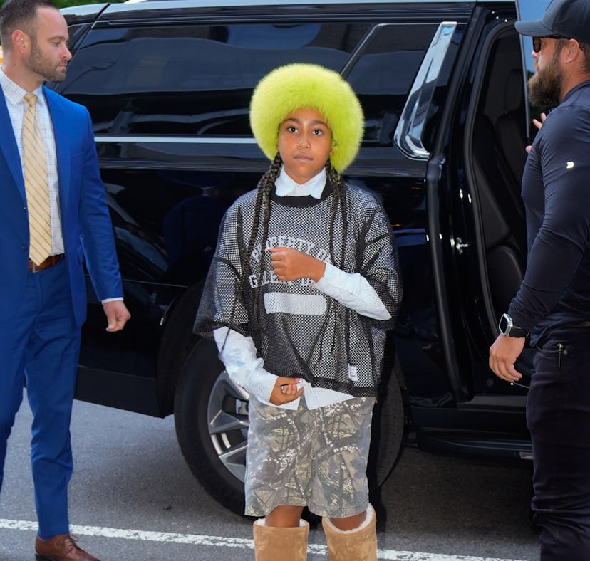 North West's "Childlike Things" verse on FKA twigs' 'Eusexua' is in Japanese.