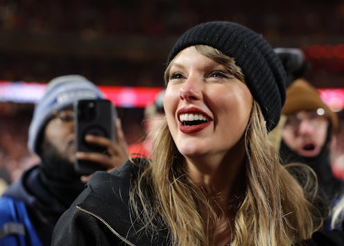 KANSAS CITY, MISSOURI - JANUARY 26: Taylor Swift reacts after the Kansas City Chiefs defeated the Bu...