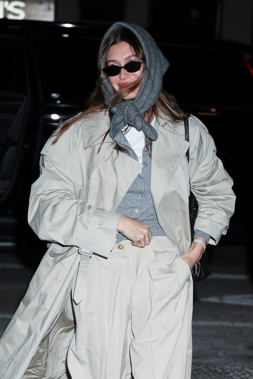 Hailey Bieber phong cách old money