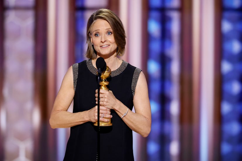 A playful back and forth between Jodie Foster and Sofía Vergara at the 2025 Golden Globes went viral…