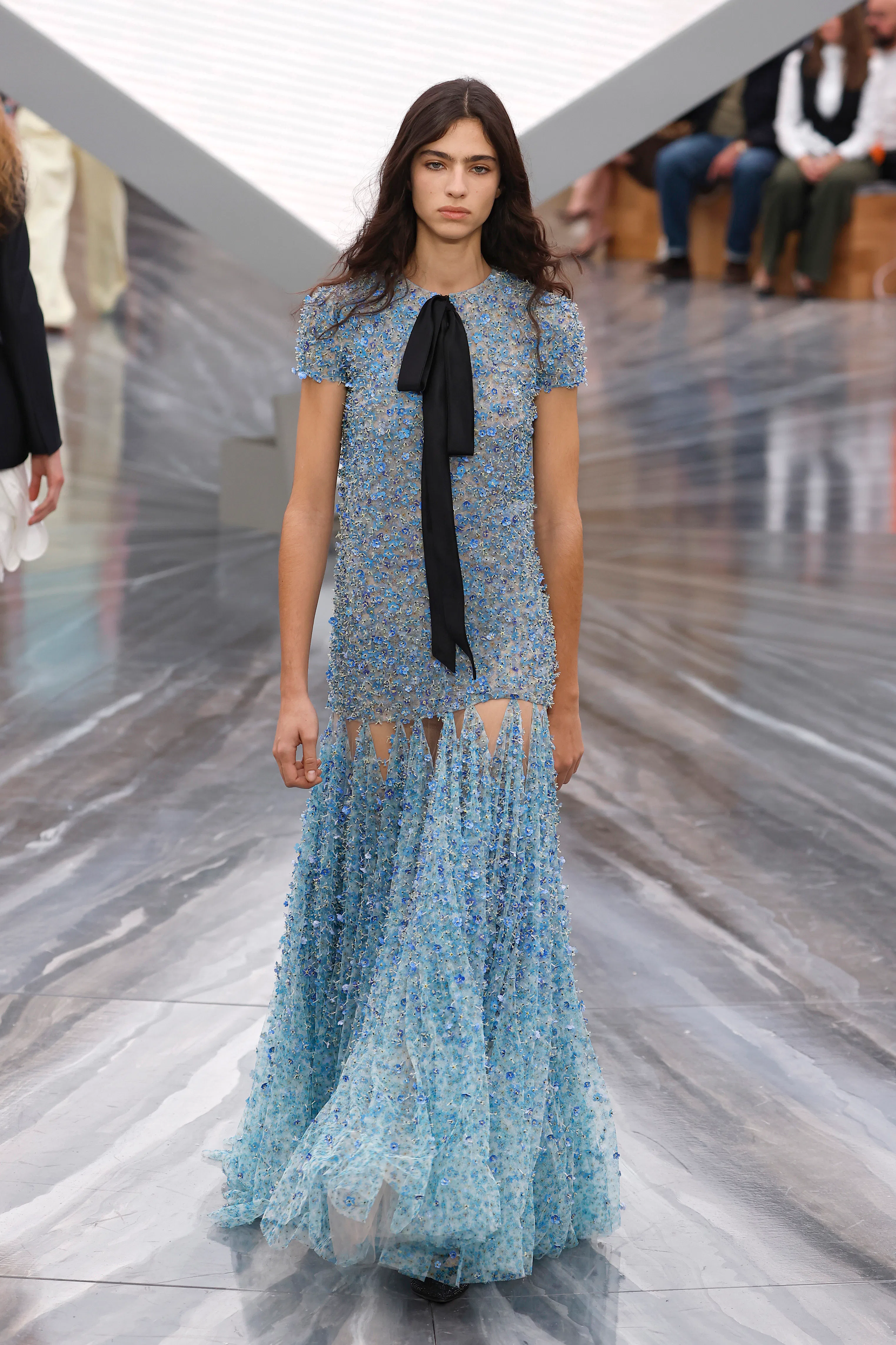 Christian Dior 水色 シルバー パジャマ M Dior's Spring/Summer 2026 Show Cast Jonathan Anderson's Fresh