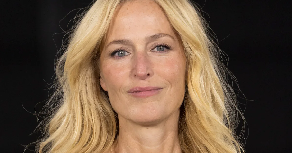 Gillian Anderson On Paris Fashion Week, Her Beauty Must-Have, & More Gillian Anderson On Paris Fashion Week, Her Beauty Must-Have, & More