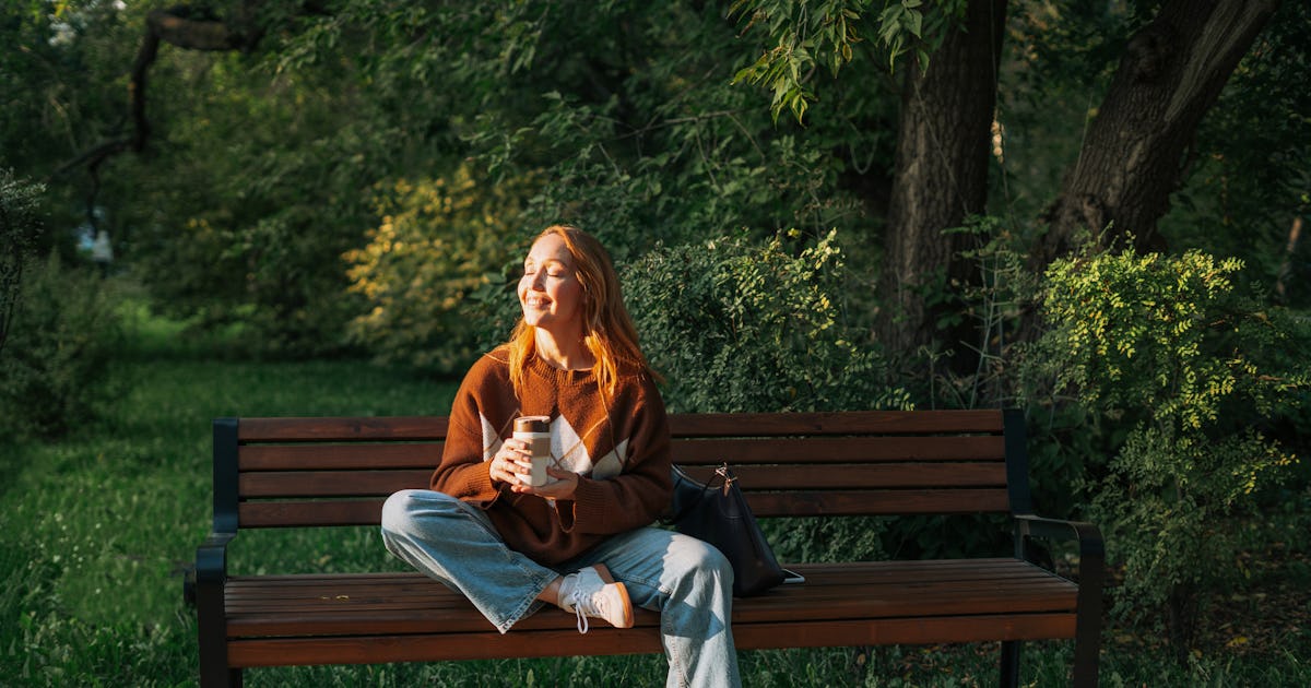 October 6's Full Harvest Moon Will Be Relaxing For 2 Zodiac Signs