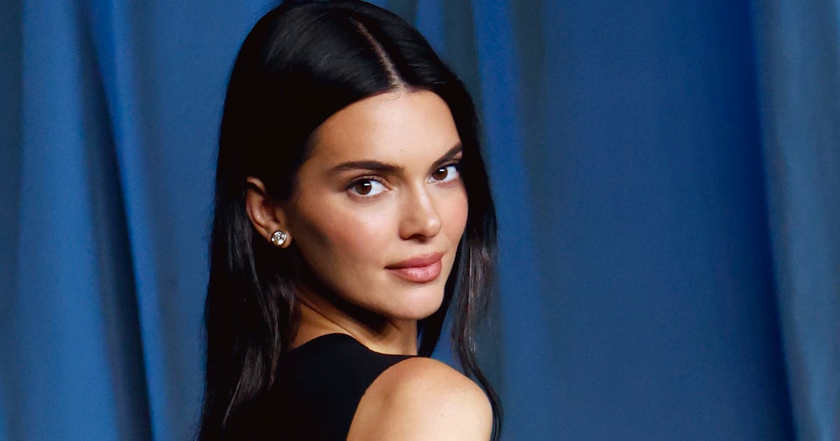 https://imgix.bustle.com/uploads/getty/2025/10/23/1b5b936c/los-angeles-california-october.jpg?w=1200&h=630&fit=crop&crop=focalpoint&fm=jpg&fp-x=0.4857&fp-y=0.2213