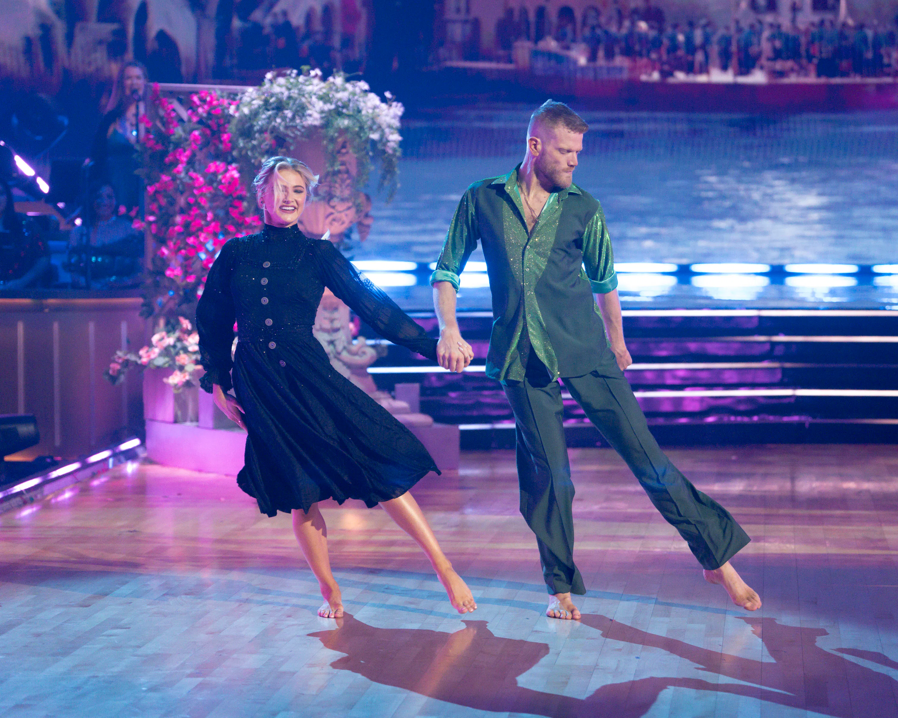 Rylee Arnold Winds Down After 'DWTS' With Family Dinners & LED Light ...