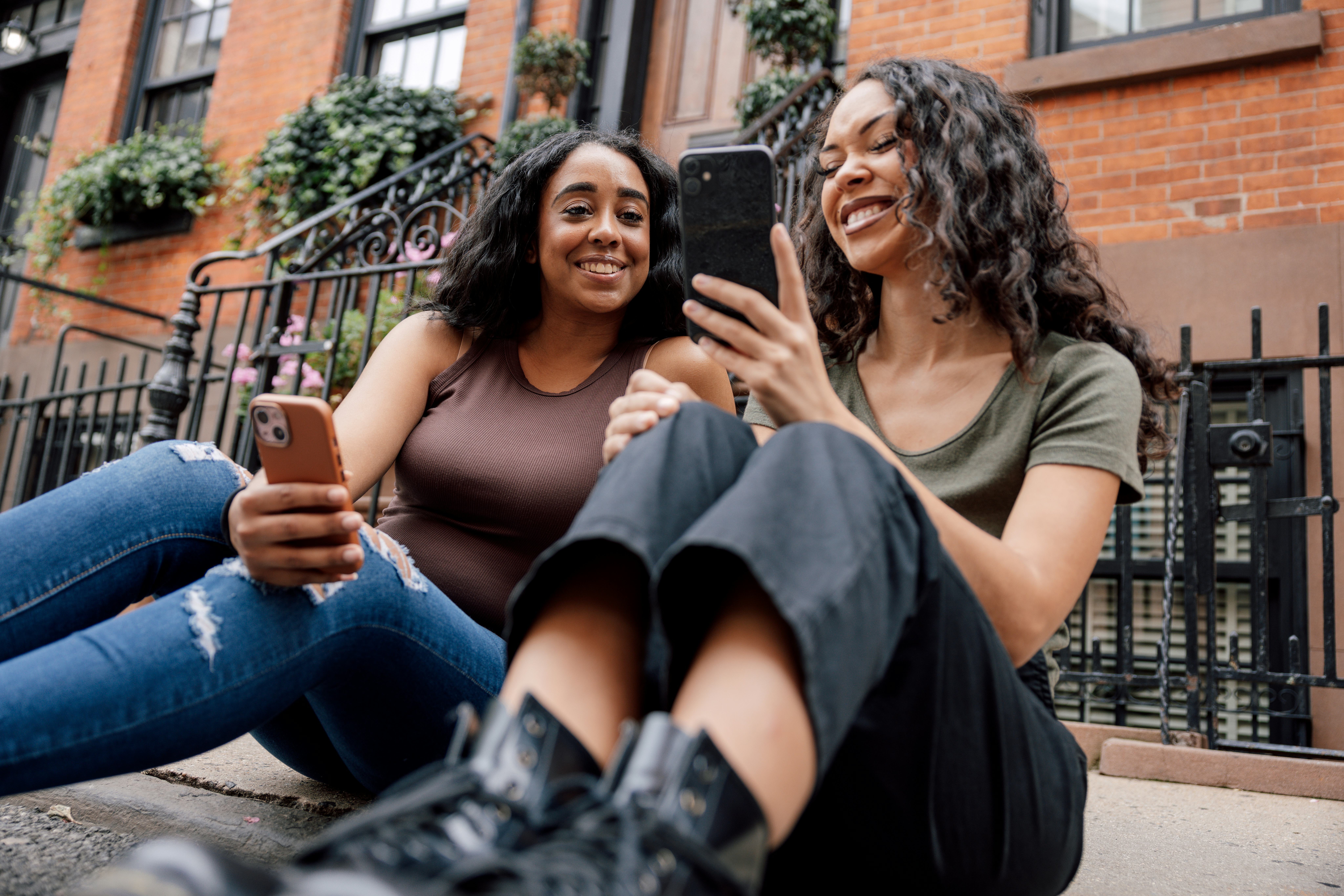 "Group 7" Is The Latest Nonsensical TikTok Trend. Here's What It Means.